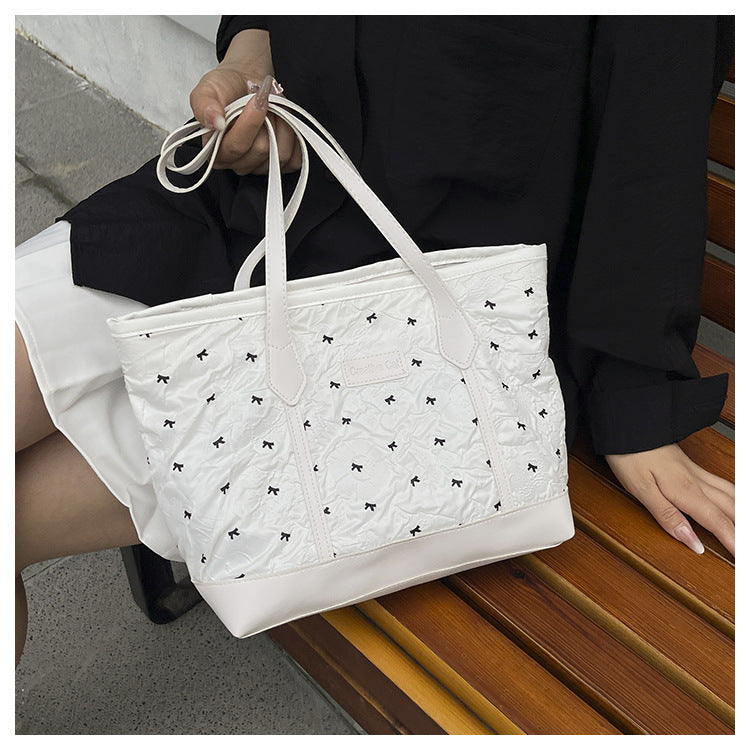 Class Commuting Tote Bag Large Capacity Heart Summer Stylish2025New style casual bowknot single shoulder underarm bag