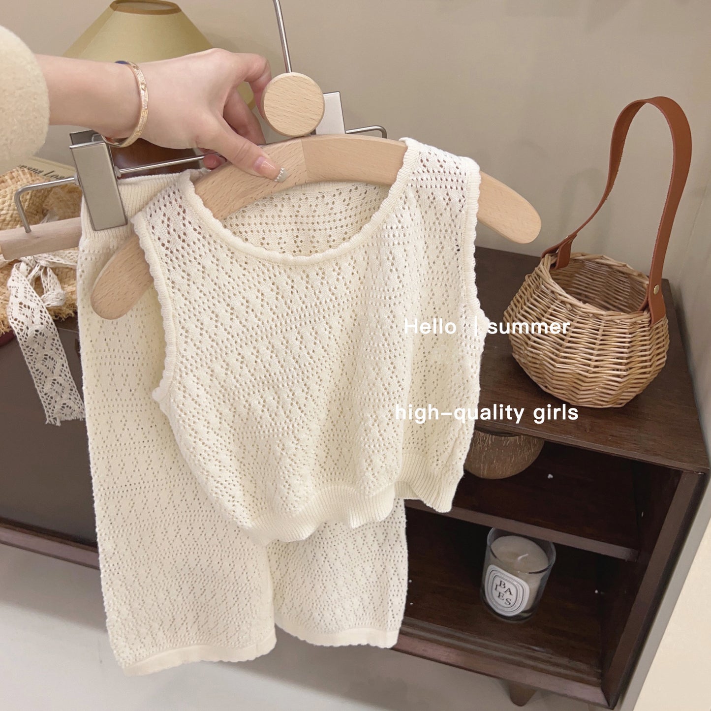 Sweet Little Sister Children's Clothing Girls' Hollow Cool Knitted Vest2025Summer new children's thin knit top