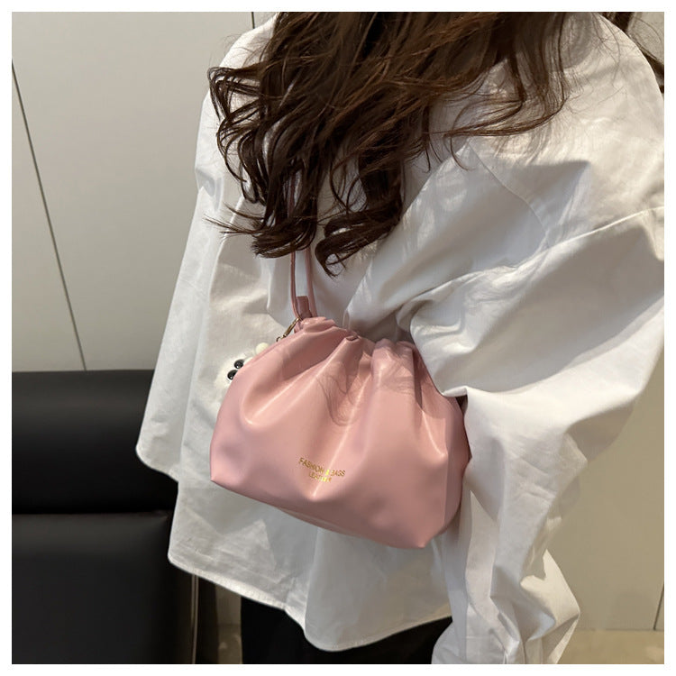 This year's trendy casual fashion elegant women's bag2025New versatile trendy single-shoulder bag with a high-end feel bucket bag