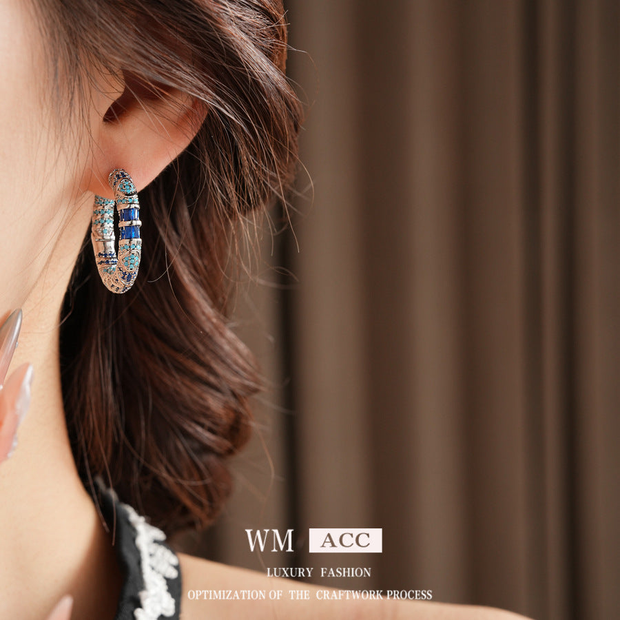 Medieval vintage Light Luxury Earrings Versatile Palace Style Zircon Round Ear Clips Niche High-end Fashion Earrings