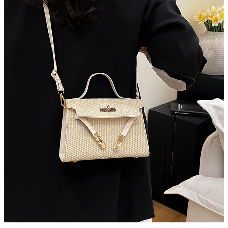 Bag2024New Fashion Small Square Bag Texture PU Handbag Retro Simple Shoulder Bag Trendy Versatile Crossbody