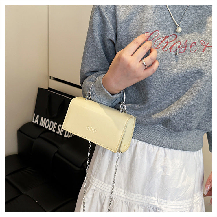 2025Spring New Chain Women's Bag Fashion Simple Stylish Single Shoulder Crossbody Bag Retro Handheld Small Square Women's Bag