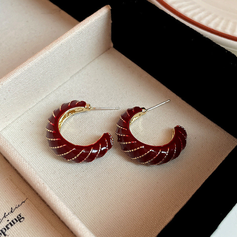 Silver Needle Ancora Red Oil Drop Geometric Earrings Niche Versatile Retro Elegant Studs High-end Fashion Earrings for Women