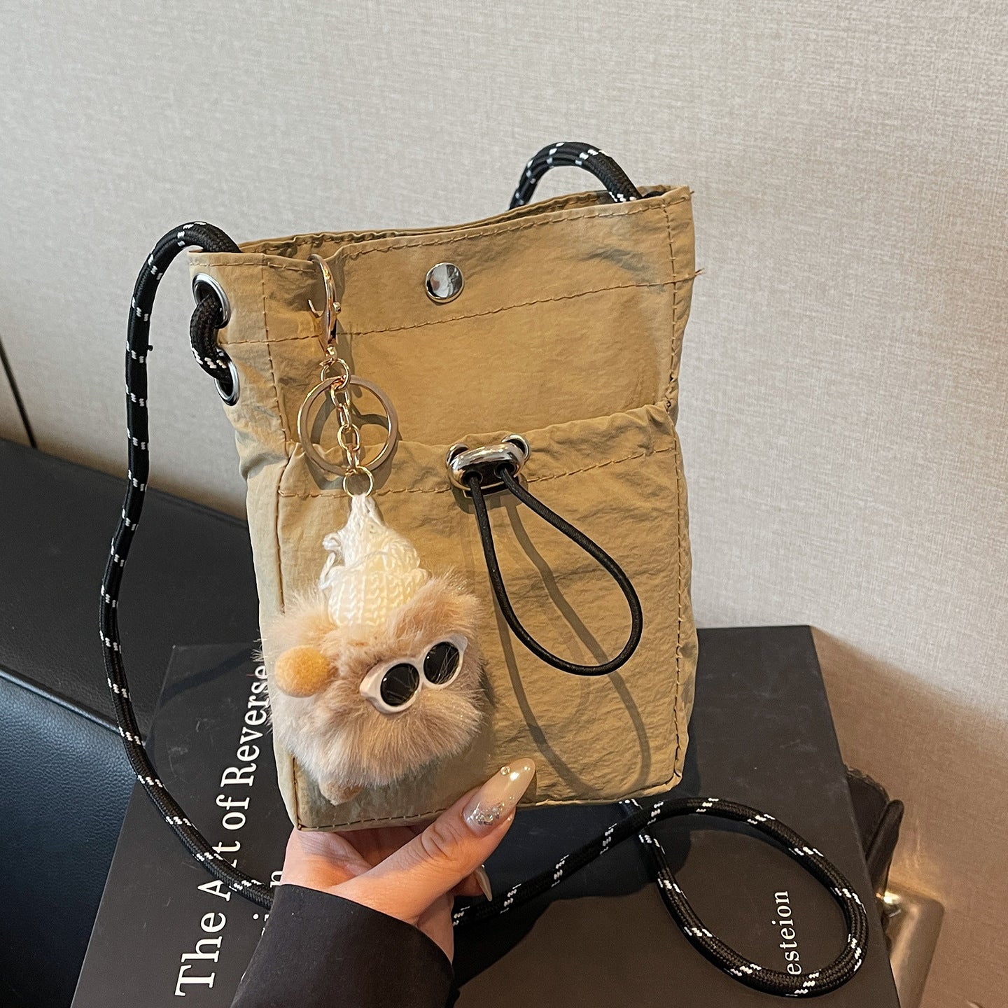 Internet celebrity ins Single Shoulder Crossbody Drawstring Small Bag2025Niche Fashion Lightweight mini Women's Nylon Phone Bag