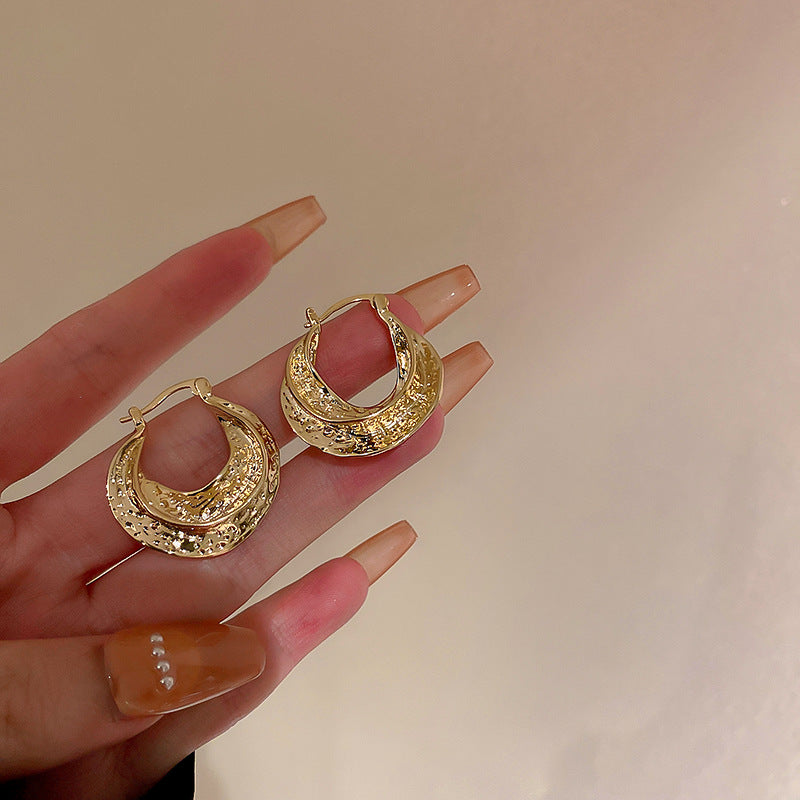 Silver Needle Metal Earrings High-end Simple Stud Earrings Fashion Versatile Light Luxury Unique Niche Earrings Yiwu Wholesale