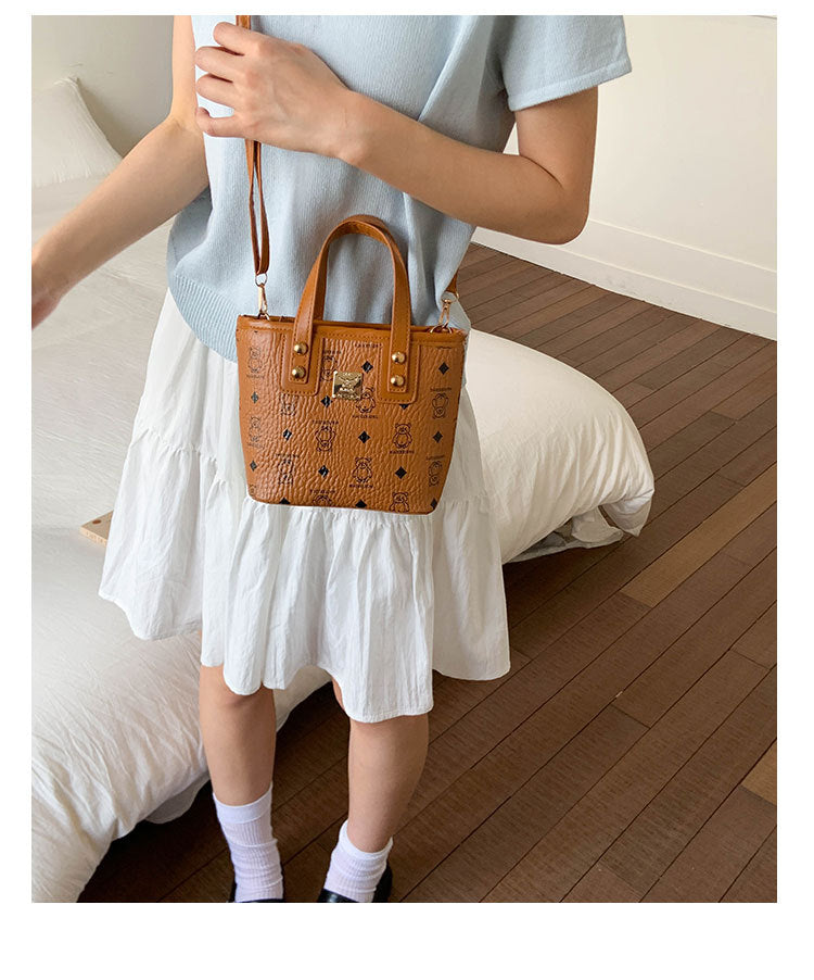 Large Capacity Stylish Versatile Korean Version ins Women's Bag2025New fashionable and high-end one-shoulder tote bag
