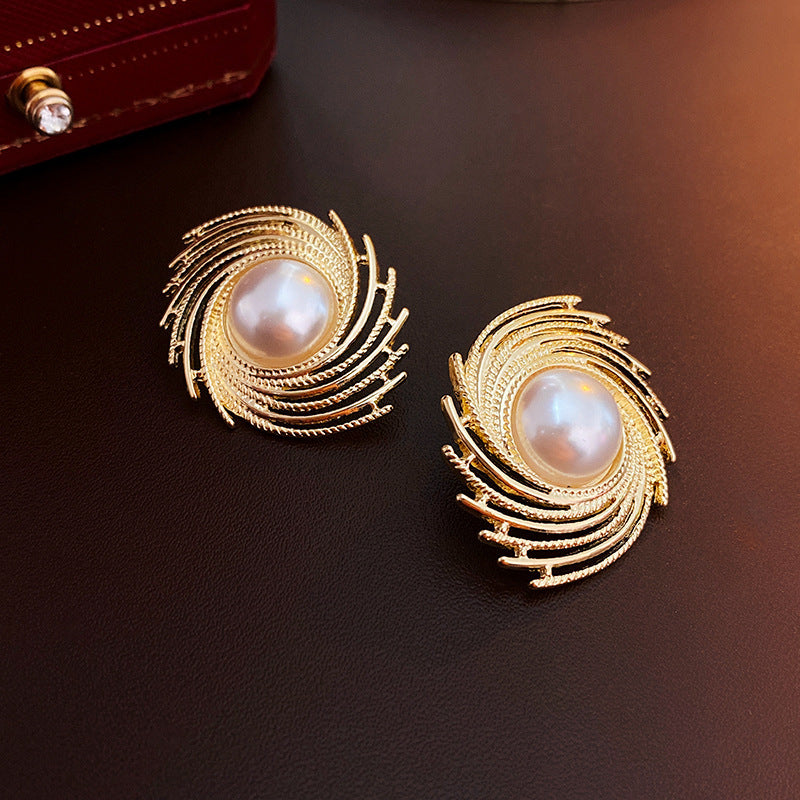 Silver Needle Irregular Round Earrings Simple Minimalist Style Fashion European and American Stud Earrings Elegant Light Luxury High-end Feel Earrings for Women
