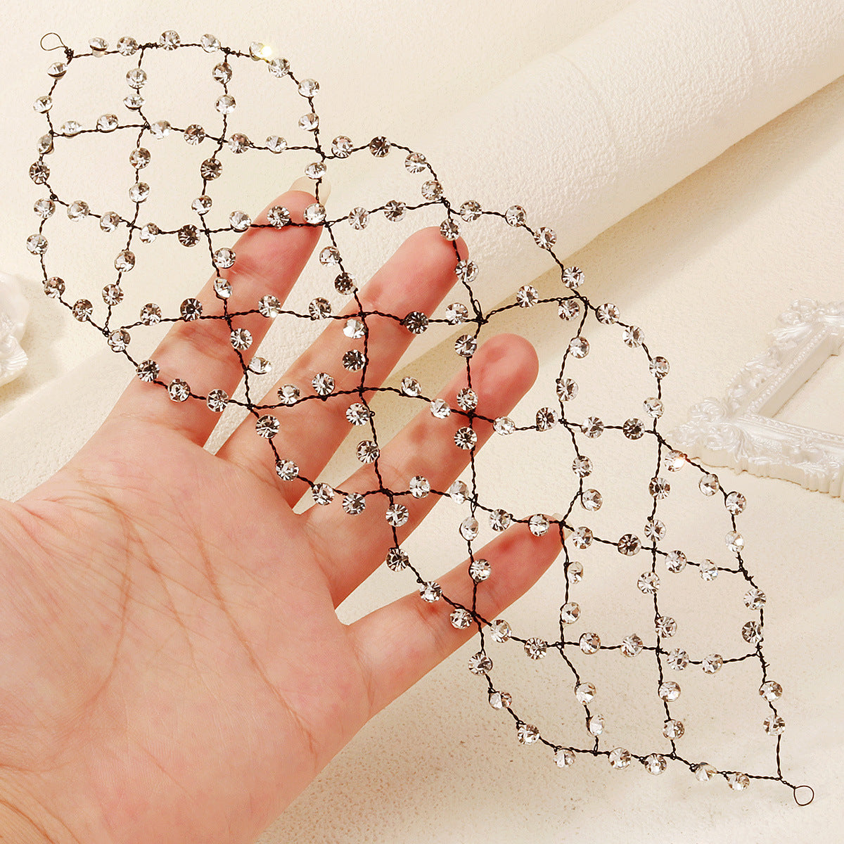 European and American Bride Accessories Wedding Dress Hairband Handmade Pearl Mesh Hair Press Headpiece Exotic Style Accessories Headband