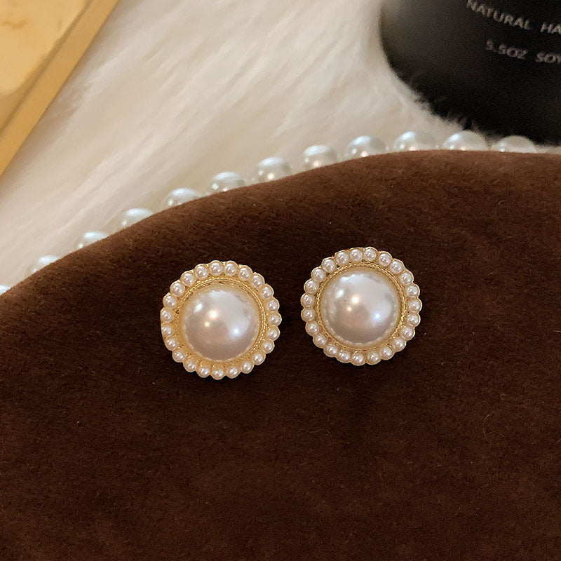 Pearl Earrings with a Sense of Sophistication Real Gold Electroplated Silver Needle French Retro Palace Style Earrings Versatile Ear Jewelry Wholesale