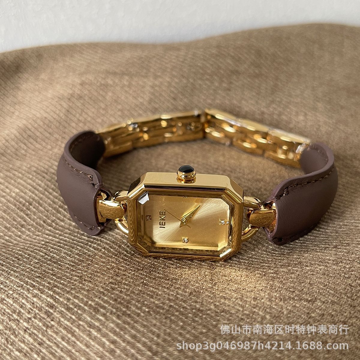 Internet Celebrity Middle Ages vintage Vintage Chain Watch for Women, Light Luxury, Mother-of-Pearl, High Aesthetic, Fashionable, Elegant, Live Streaming, Cross-Border