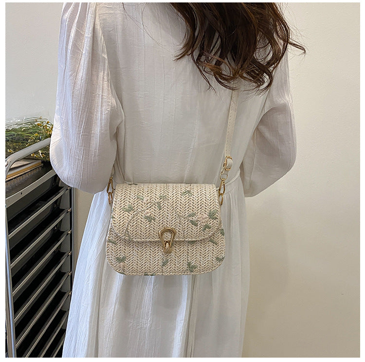 This year's trendy fashion straw woven small bag for women in summer2024New Trendy Versatile Lace Woven Single Shoulder Crossbody Bag for Women