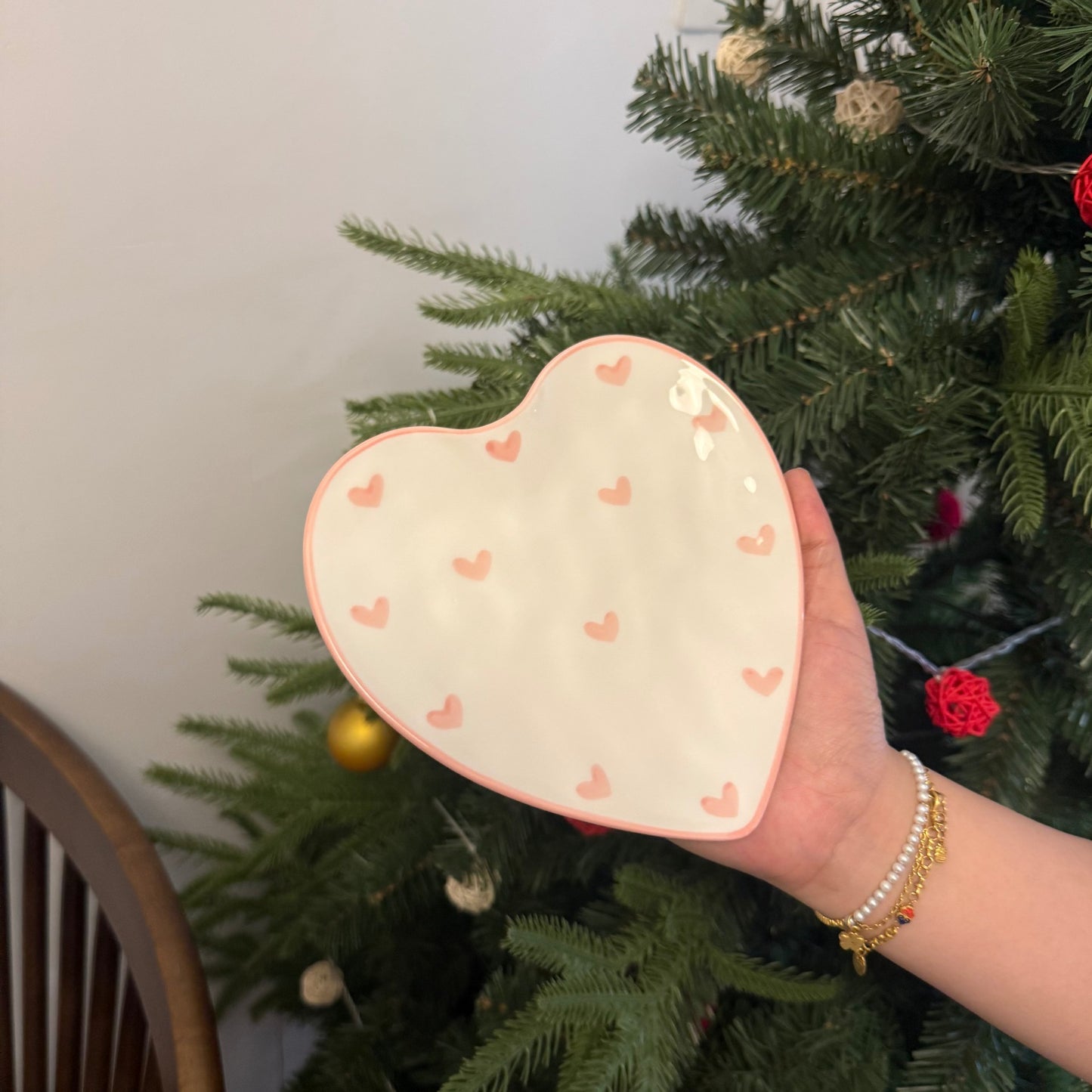 Korean Style ins Wind Hand-painted Heart Ceramic Cup and Saucer Hand Pinched Irregular Heart-Shaped Coffee Cup and Saucer Afternoon Tea Cup and Saucer