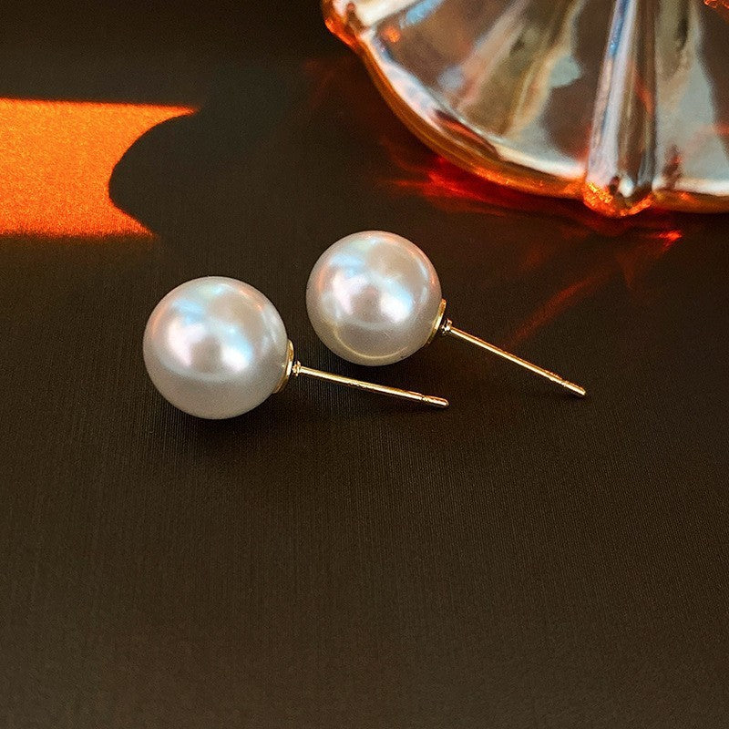 Pearl Earrings with a Sense of Sophistication Real Gold Electroplated Silver Needle French Retro Palace Style Earrings Versatile Ear Jewelry Wholesale