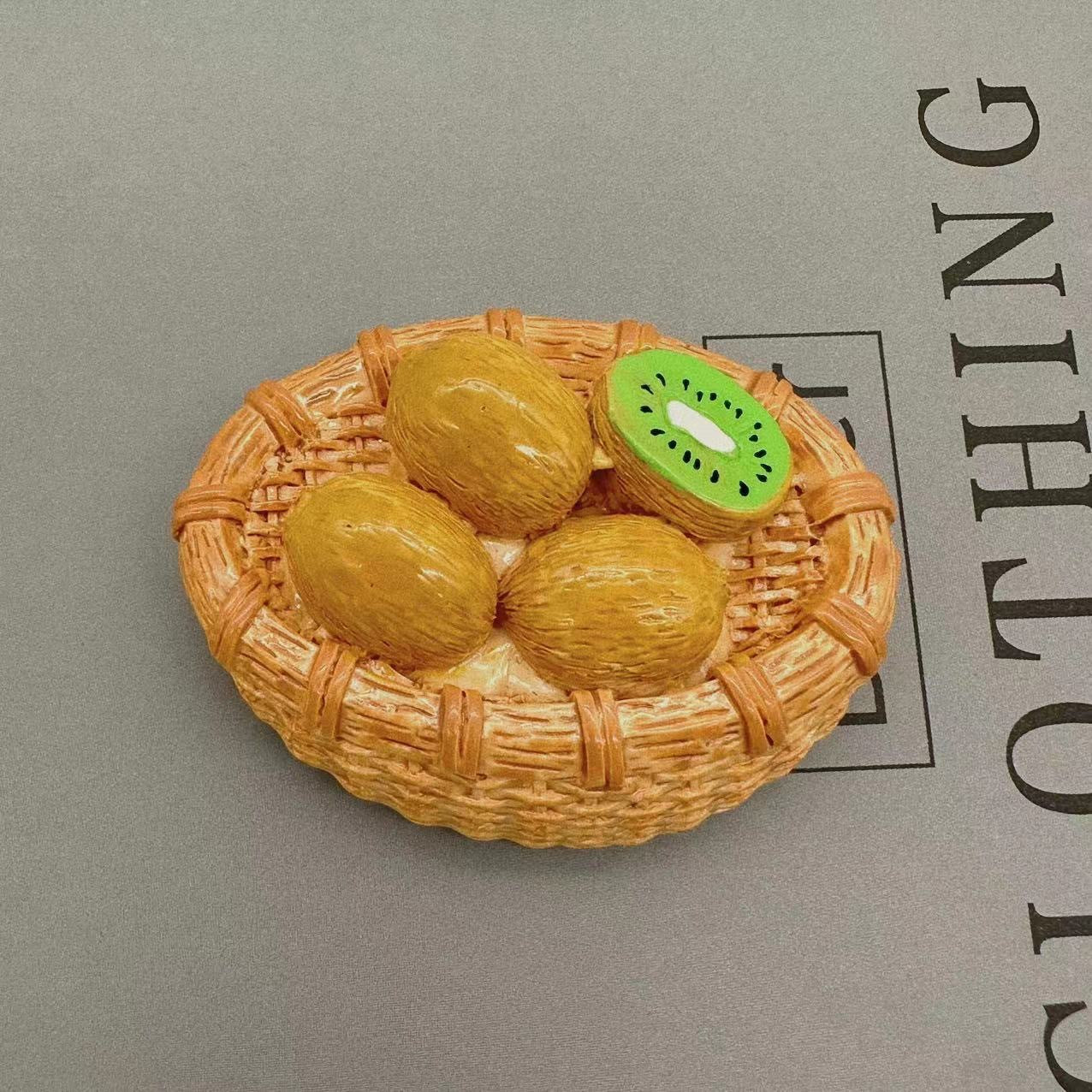 *Beautiful Little Aunt* Refrigerator Magnet 3D Creative Magnetic Sticker Simulation Food Bread Message Sticker Magnetic