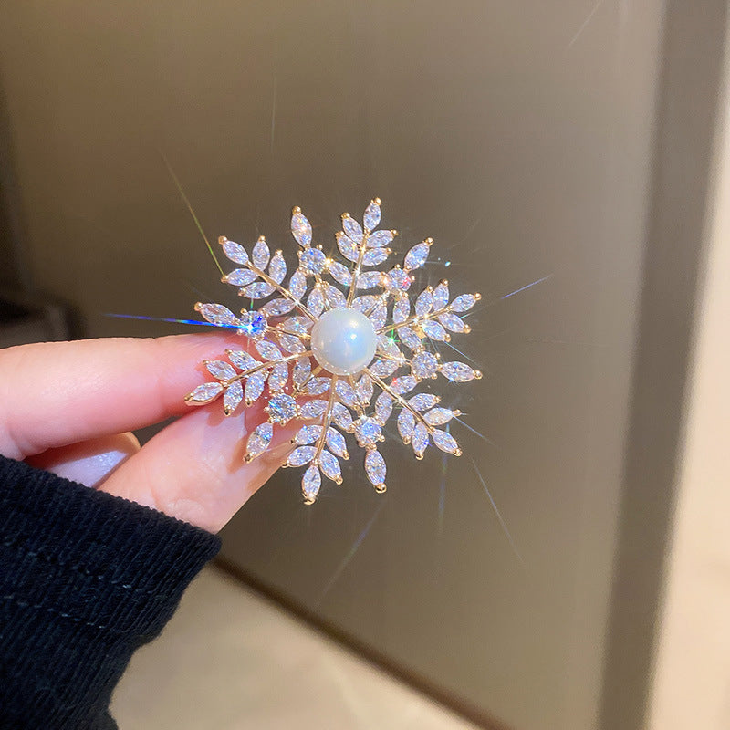 Inlaid Diamond Pearl Digital Flower Brooch French Light Luxury Elegant Pin Fashion Niche High-end Suit Accessory for Women