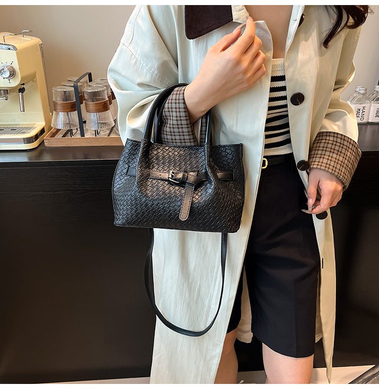 Korean style Niche Sweet Girl Handbag2025New high-end vegetable basket woven bag single shoulder crossbody bag
