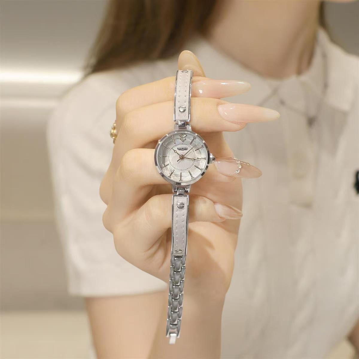 Dishidu Dishidu Women's Watch Bracelet Watch Exquisite Compact Women's Light Luxury Niche Quartz Women's Watch High Aesthetic