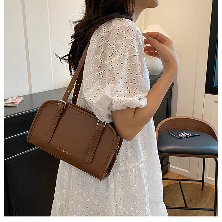 2025Spring New Crossbody Handbag Underarm Fashion Versatile Trendy Internet Celebrity Design High-Quality Texture Girlfriend Bag