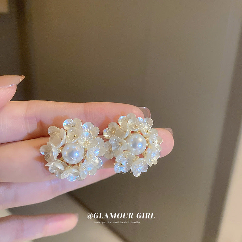 Pearl Earrings with a Sense of Sophistication Real Gold Electroplated Silver Needle French Retro Palace Style Earrings Versatile Ear Jewelry Wholesale