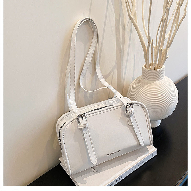 2025Spring New Crossbody Handbag Underarm Fashion Versatile Trendy Internet Celebrity Design High-Quality Texture Girlfriend Bag
