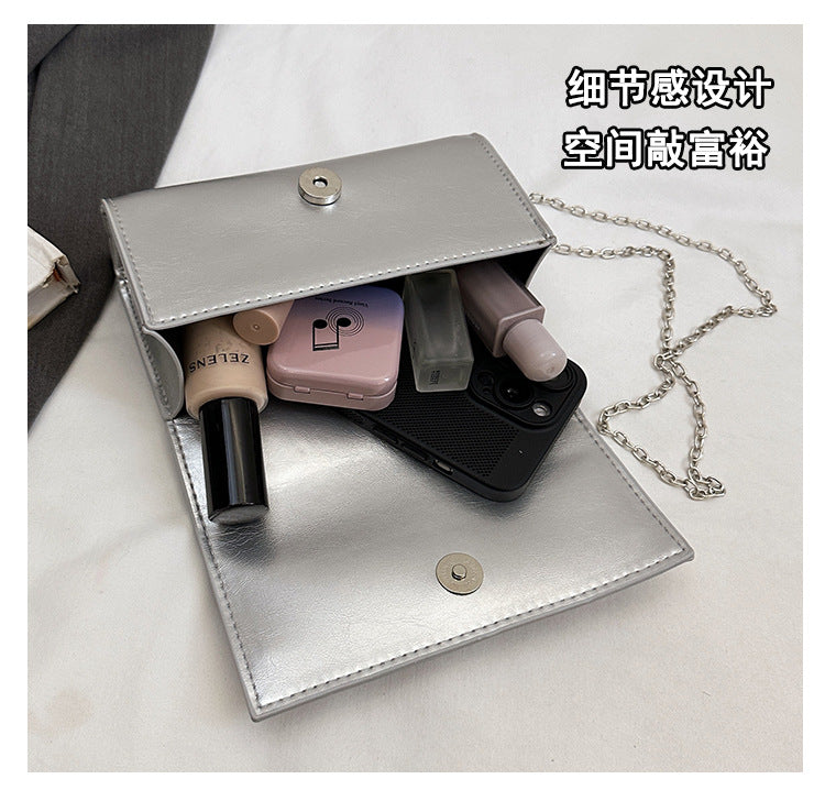 2025Spring New Chain Women's Bag Fashion Simple Stylish Single Shoulder Crossbody Bag Retro Handheld Small Square Women's Bag