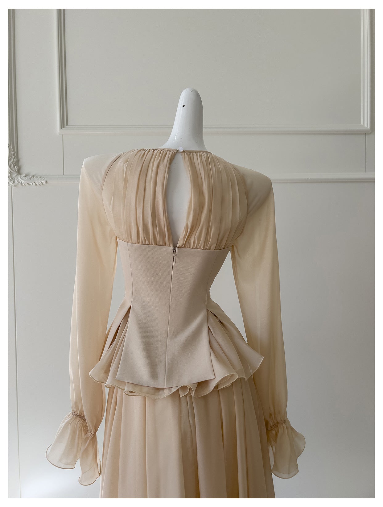 Yige Lila2025Early Autumn New Apricot Waist-Cinching Long Sleeve Coat Paired with Long Skirt 71443+51361