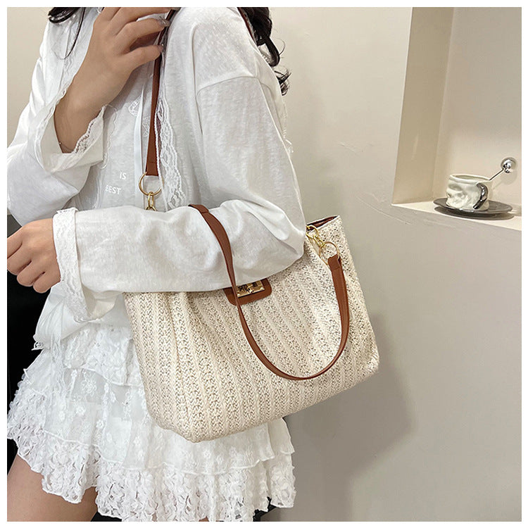 2025Women's Spring New Small Chanel Style Bag for Work Commute Versatile Straw Woven Large Capacity Wide Shoulder Strap Women's Single Shoulder Bag