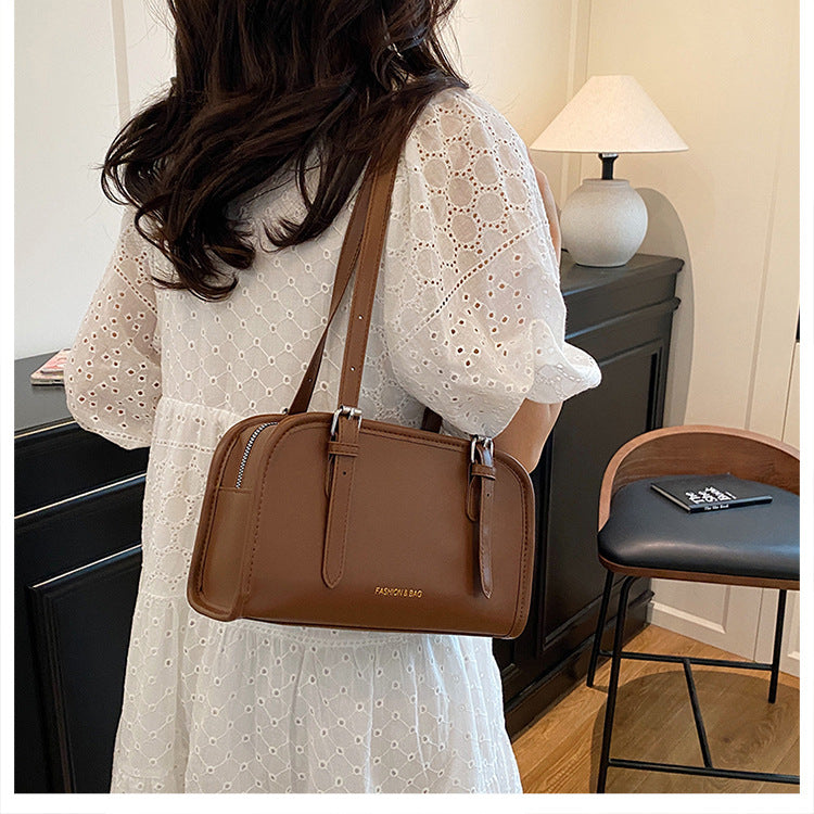 2025Spring New Crossbody Handbag Underarm Fashion Versatile Trendy Internet Celebrity Design High-Quality Texture Girlfriend Bag