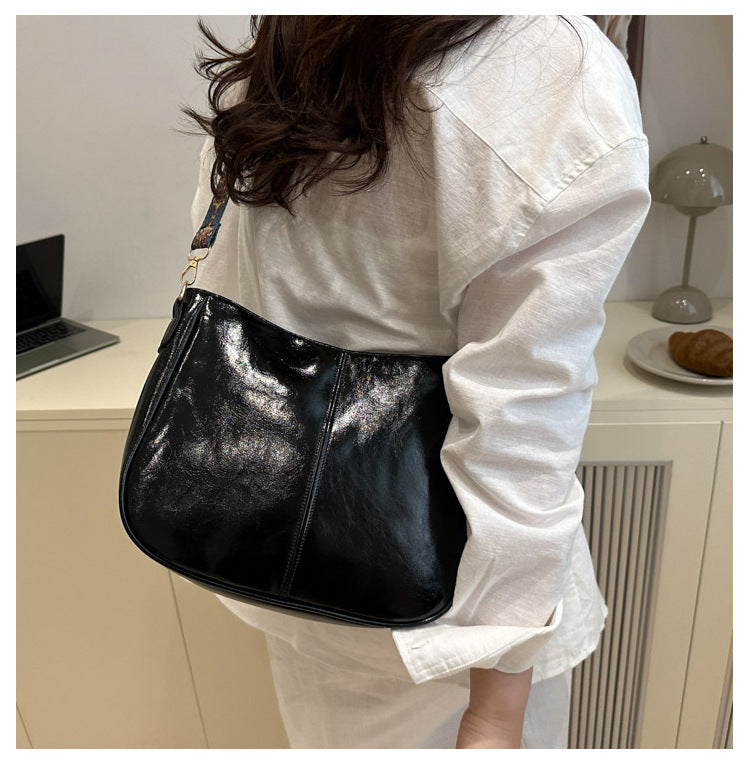 2025Summer New Women's Bag Simple Fashion Single Shoulder Bag European and American Trendy Women's Crossbody Bag Commuter Tote Bag