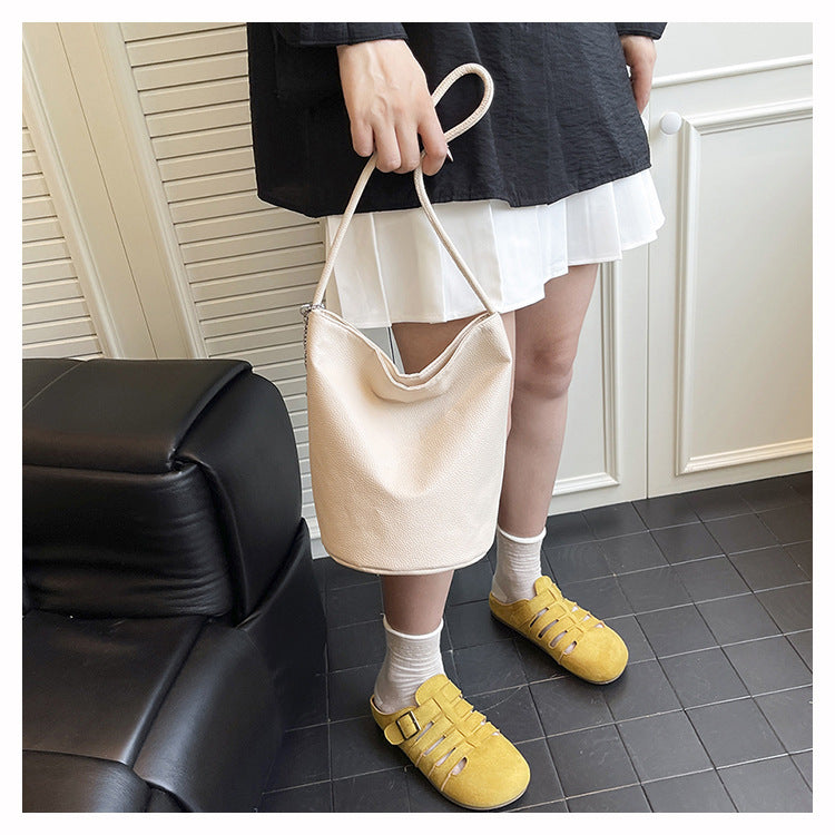Women's Commuter Tote Bag Versatile2024New Fashion Large Capacity Bucket Crossbody Bag High-end Single Shoulder Underarm Bag