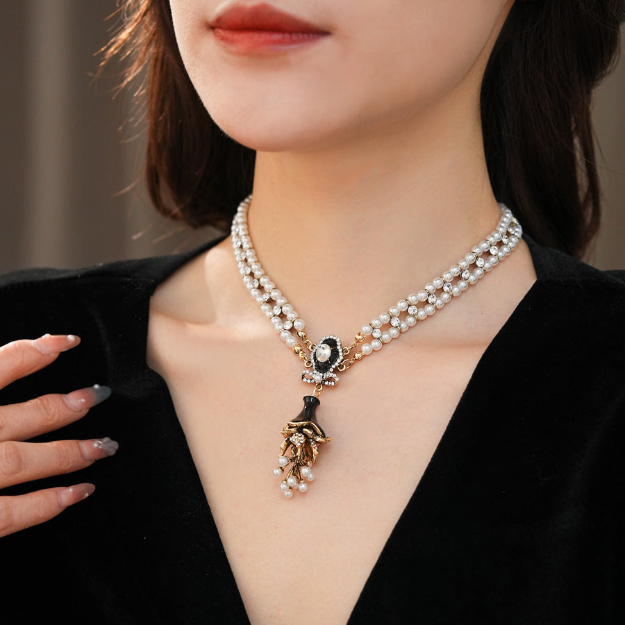 Medieval vintage Jewelry Set Silver Needle Oil Drop Flower Bow Pearl Earrings High-end Vintage Necklace