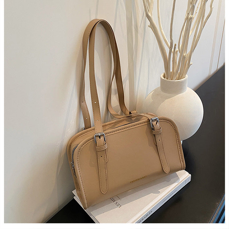 2025Spring New Crossbody Handbag Underarm Fashion Versatile Trendy Internet Celebrity Design High-Quality Texture Girlfriend Bag