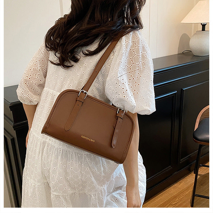 2025Spring New Crossbody Handbag Underarm Fashion Versatile Trendy Internet Celebrity Design High-Quality Texture Girlfriend Bag