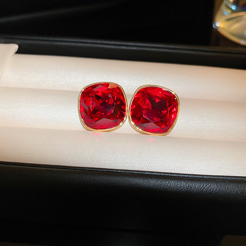 Silver Needle Ancora Red Oil Drop Geometric Earrings Niche Versatile Retro Elegant Studs High-end Fashion Earrings for Women