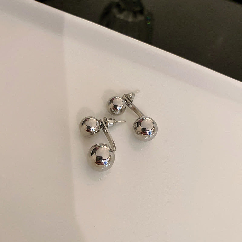 Silver Needle Metal Earrings High-end Simple Stud Earrings Fashion Versatile Light Luxury Unique Niche Earrings Yiwu Wholesale