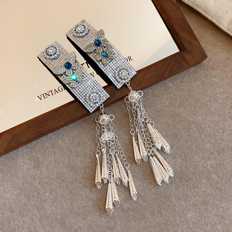 Ethnic Style Velvet Bell Tassel Headband New Chinese Style National Trend High Skull Top Headband Niche High-end Retro Hair Accessory