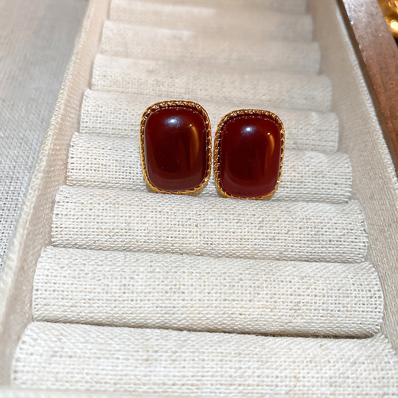 Silver Needle Ancora Red Oil Drop Geometric Earrings Niche Versatile Retro Elegant Studs High-end Fashion Earrings for Women