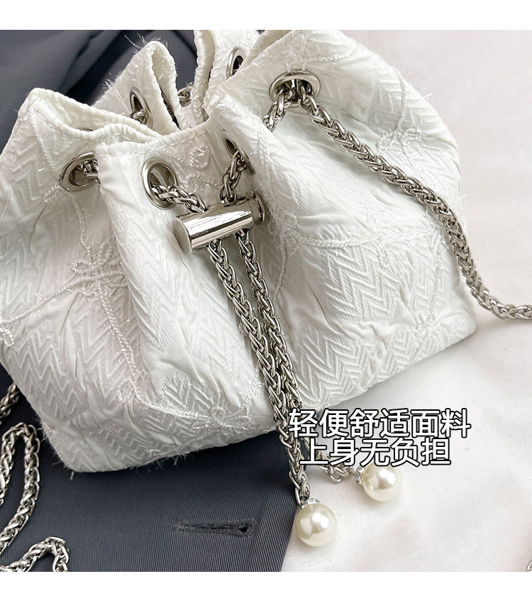 Cross-border Drawstring Bucket Small Bag for Women2025New Stylish Pleated Flower Bag Fashionable Round Chain Crossbody Bag