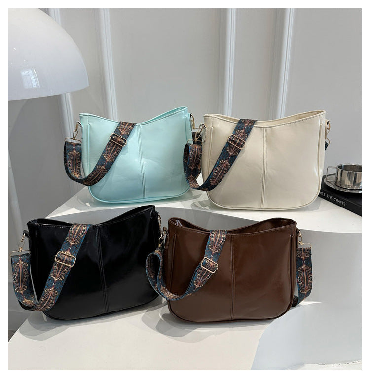 2025Summer New Women's Bag Simple Fashion Single Shoulder Bag European and American Trendy Women's Crossbody Bag Commuter Tote Bag