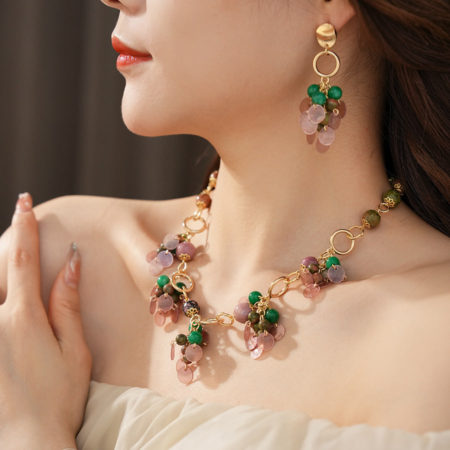 Medieval vintage Jewelry Set Natural Stone Shell Tassel Pendant Earrings Light Luxury High-end Vintage Necklace